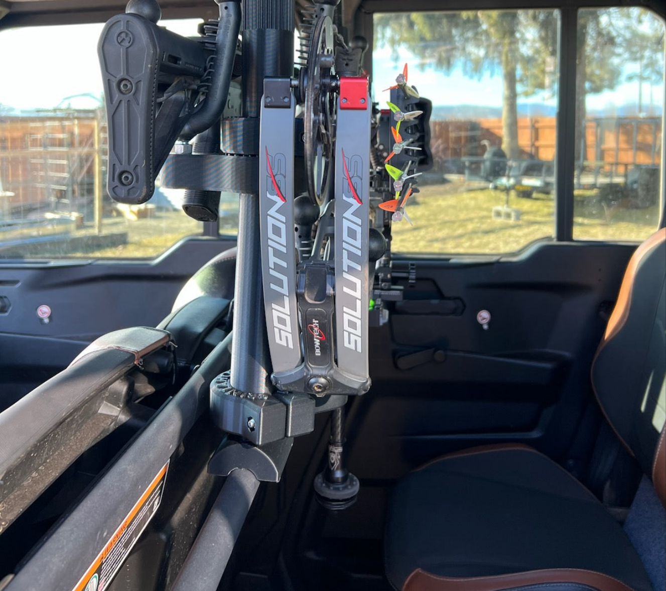 Can Am Defender Max 1000 6 Seat, Mid Cage, 2 and 3 Place Rifle Mounting System